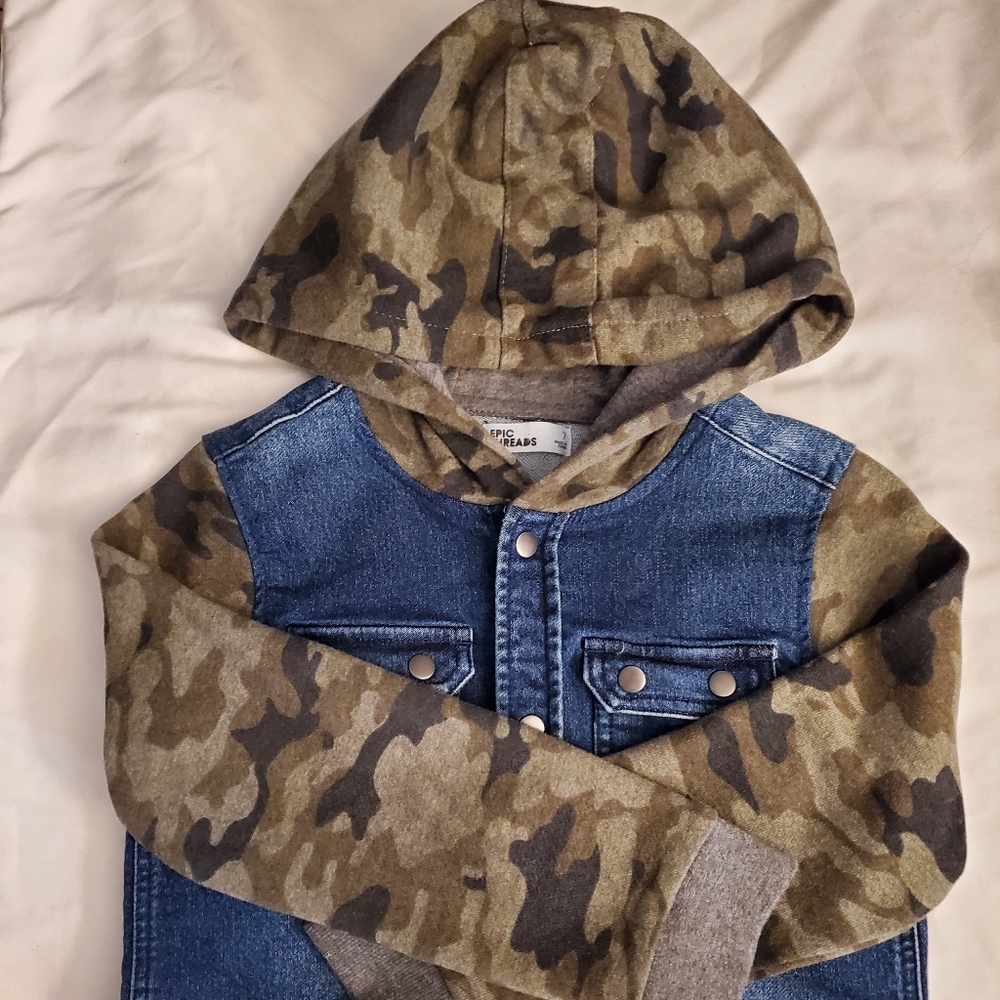 Epic Threads Denim and Camo shirt/jacket